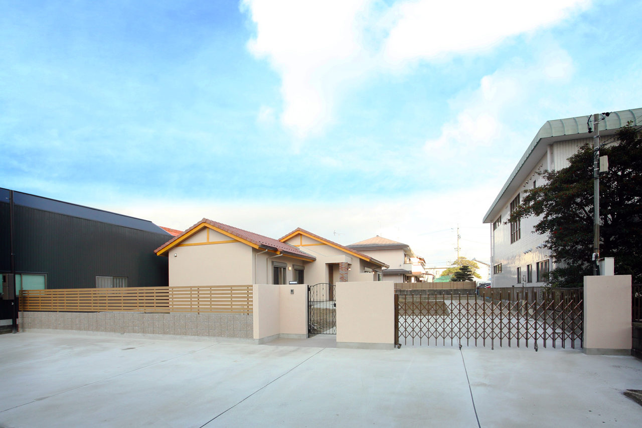 老後を夫婦二人で楽しむ住まい 平屋建てバリアフリー注文住宅の新築設計 デザイン 愛知県一宮市 接骨院 店舗付き住宅 店舗 住宅の設計 デザイン 今津デザイン一級建築士事務所